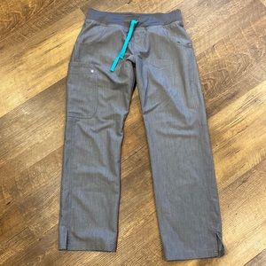 Figs Kade Heathered Grey scrub pants